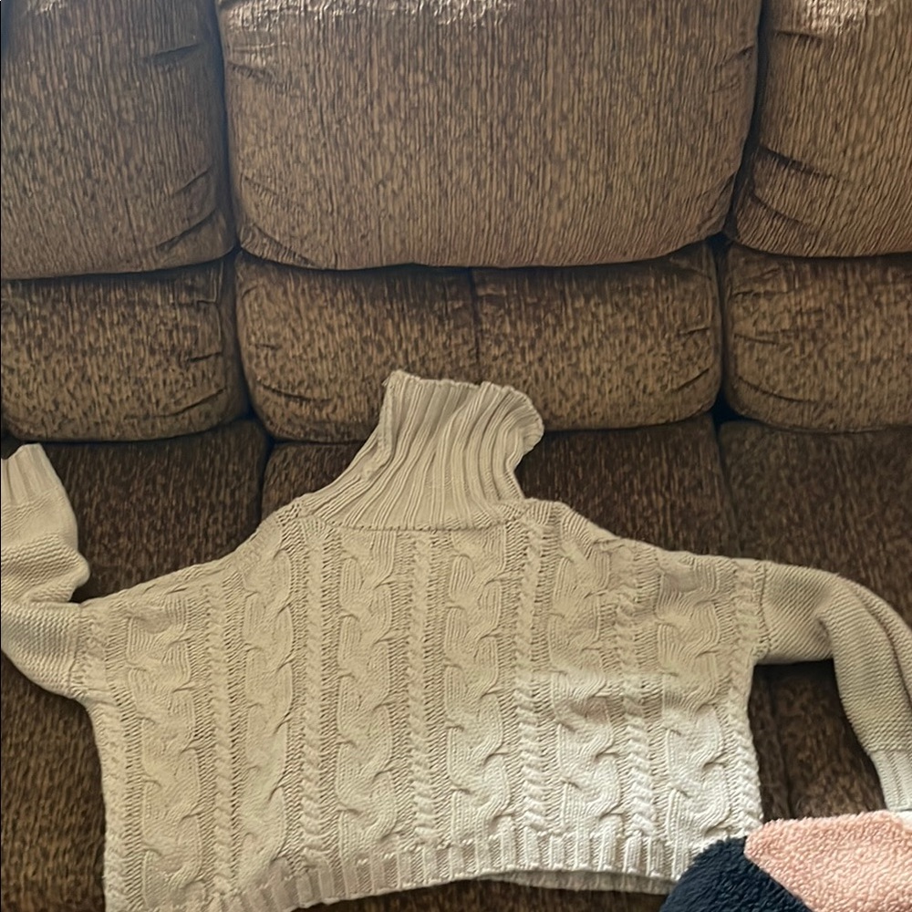 Women's Cream Cable Knit Sweater